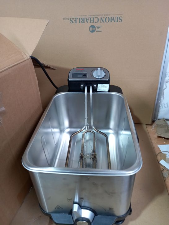 TEFAL OLEOCLEAN INOX & DESIGN DEEP FAT FRYER