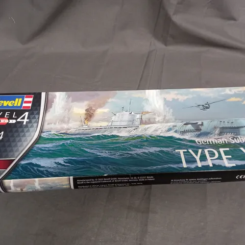  REVELL 05177 GERMAN SUBMARINE TYPE XX - LEVEL 4 - 1:144