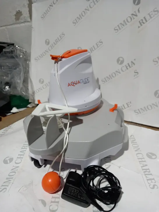 AQUAGLIDE AUTOMATIC POOL CLEANING ROBOT