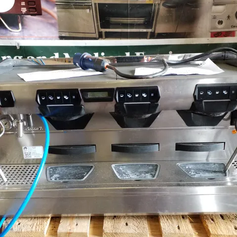 RANCILIO RAN7-3 COMMERCIAL 3 GROUP BARRISTA COFFEE MACHINE 