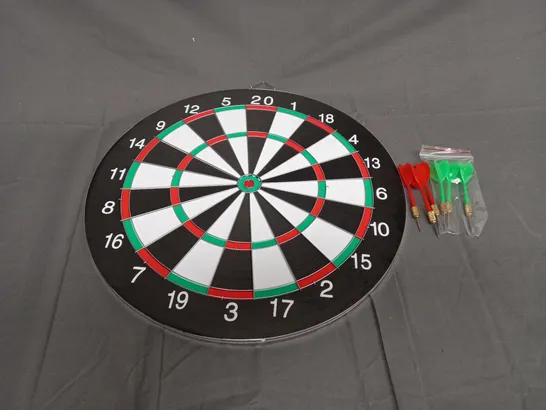 M.Y DOUBLE SIDED DARTBOARD - COMES WITH 6 DARTS