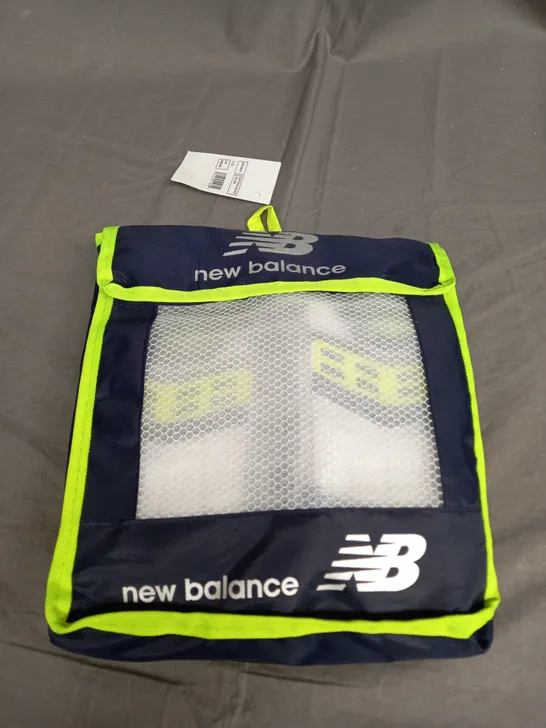 NEW BALANCE CRICKET BATTING GLOVES - SIZE L