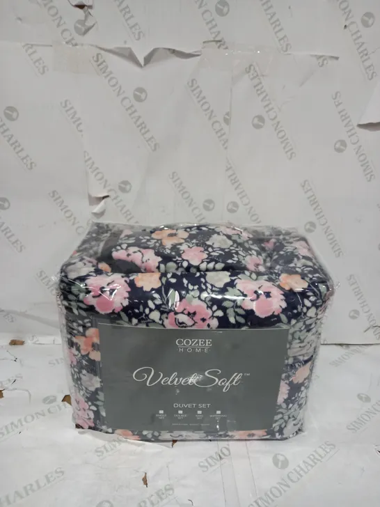 COZEE HOME DARLENE FLORAL VELVETSOFT DUVET SET - KING