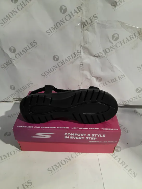 BOXED SKECHERS GO WALK SANDALS SIZE 7 