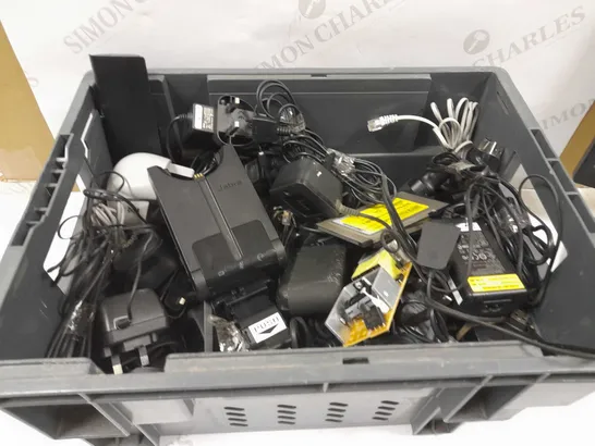 LARGE QUANTITY OF ASSORTED ELECTRICAL POWER LEADS, CHARGERS AND ACCESSORIES