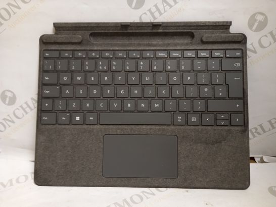 MICROSOFT SURFACE PRO 8 OR PRO X SIGNATURE TYPE COVER