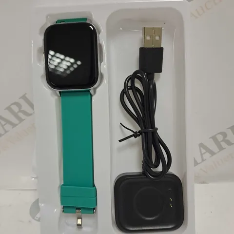 BOXED MOLOCY HEALTH TRACKING SMART WATCH 