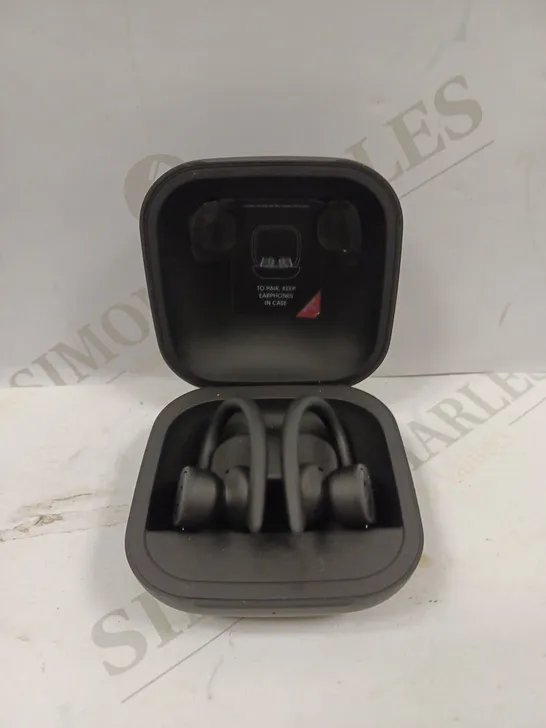 BOXED POWERBEATS PRO TRUE WIRELESS EARBUDS BLACK 