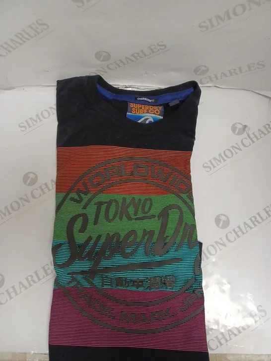 SUPERDRY OVERSIZED FIT T-SHIRT - MULTI COLOUR - XL.