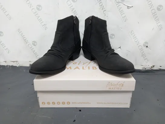 BOXED BLOWFISH MALIBU ANKLE BOOTS IN BLACK SIZE 7