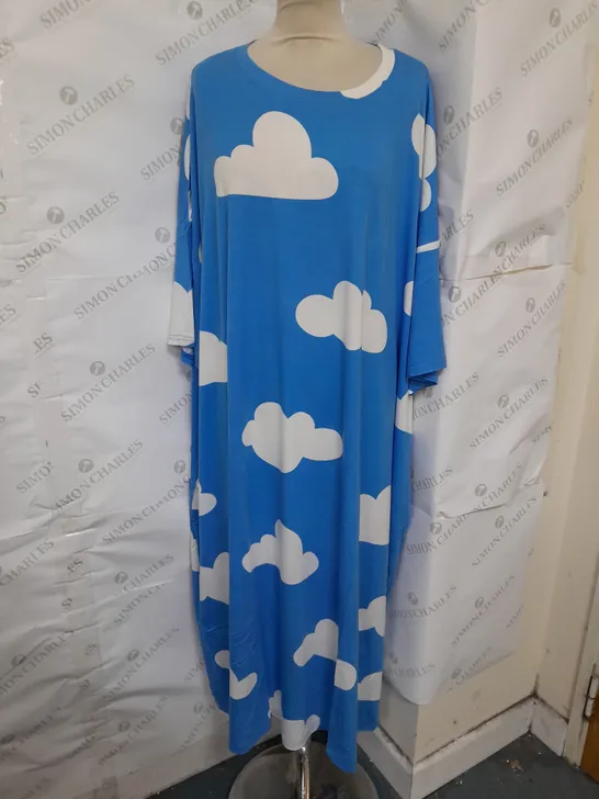 THE OODIE SOFT SLEEP TEE IN BLUE CLOUDS ONE SIZE