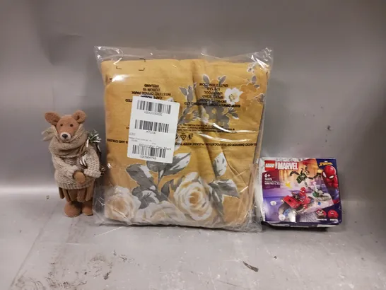 BOX OF APPROXIMATELY 5 ASSORTED ITEMS TO INCLUDE - DUVET COVER SET , LEGO MARVEL SPIDER MAN , BEARS IN JUMPER ETC