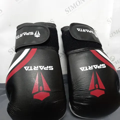 SPARTA 6OZ BOXING GLOVES IN BLACK & RED