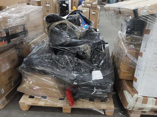 PALLET OF ASSORTED FURNITURE PARTS/CONSUMER PRODUCTS 