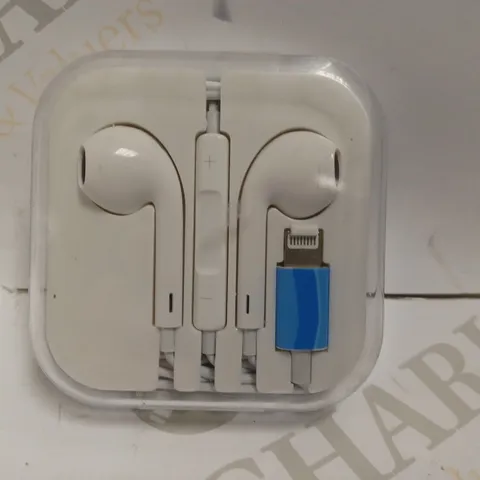 BOXED WHITE WIRED EARPHONES WITH LIGHTENING CONNECTION