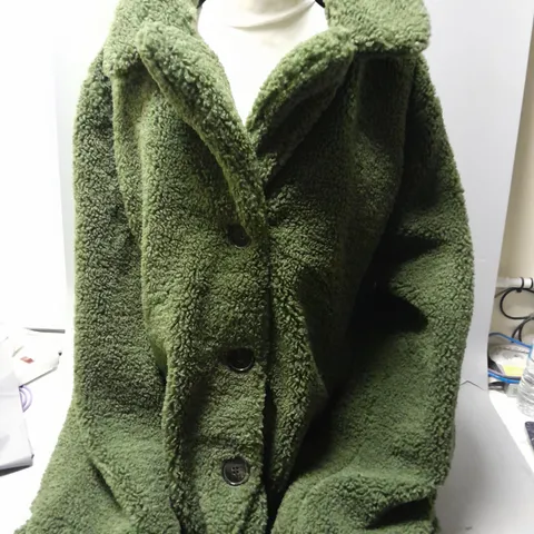 CENTIGRADE TEDDY FLEECE BUTTON FRONT JACKET IN DARK GREEN SIZE 3XL