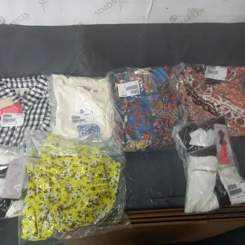 BOX OF APPROXIMATELY 10 ASSORTED BAGGED CLOTHING ITEMS