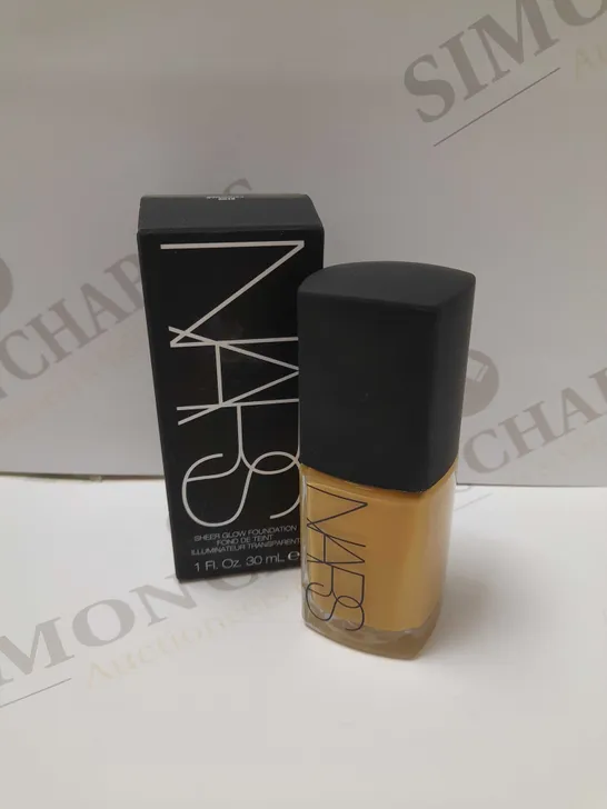 NARS SHEER GLOW FOUNDATION 30ML - MED/DARK 1 SYRACUSE 