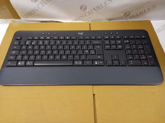 LOGITECH SIGNATURE K650 WIRELESS KEYBOARD