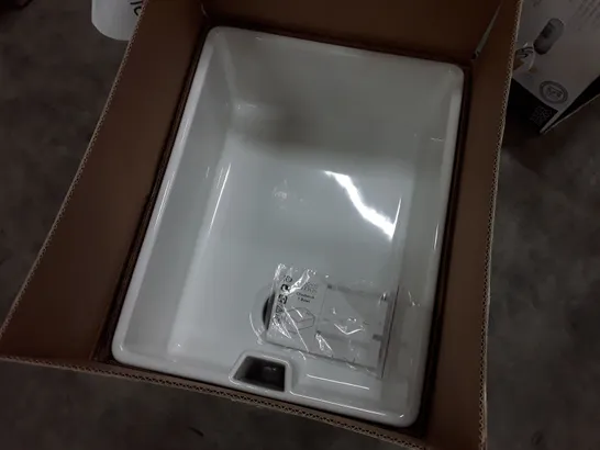 BOXED COOKE&LEWIS CHADWICK 1 BOWL BELFAST SINK