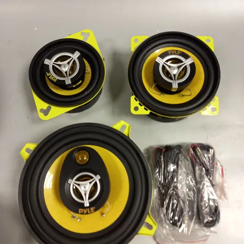 SET OF 3 ASSORTED PYLE GEAR SPEAKERS
