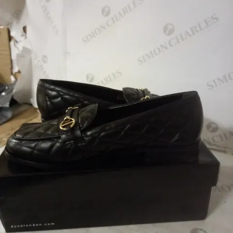 BLACK LEATHER QUILTED LOAFER SIZE 6