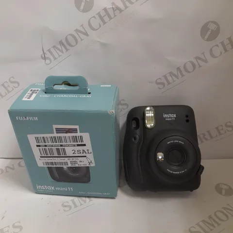 FUJIFILM INSTAX MINI 11 INSTANT CAMERA KIT