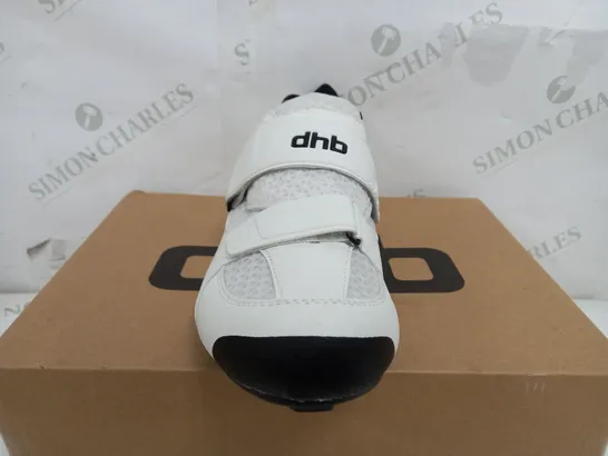 BOXED PAIR OF DHB TRINITY TRI SHOES IN WHITE - EU 44