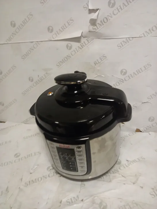 CROCKPOT EXPRESS PRESSURE MULTI COOKER