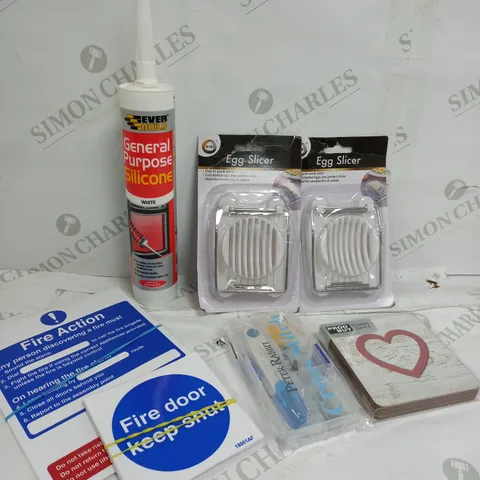 BOX OF APPROXIMATELY 10 ASSORTED ITEMS TO INCLUDE - EGG SLICER, FIRE DOOR SIGNS, SILICONE ETC