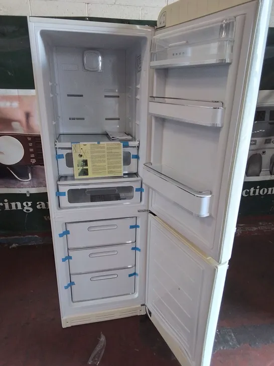 SMEG FREESTANDING 70/30 FRIDGE FREEZER IN CREAM - FAB32RCR5UK