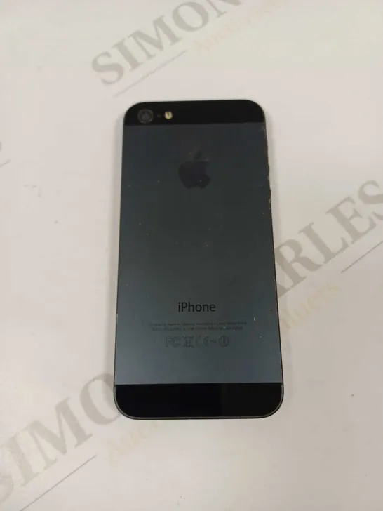 APPLE IPHONE 5 (A1429) 