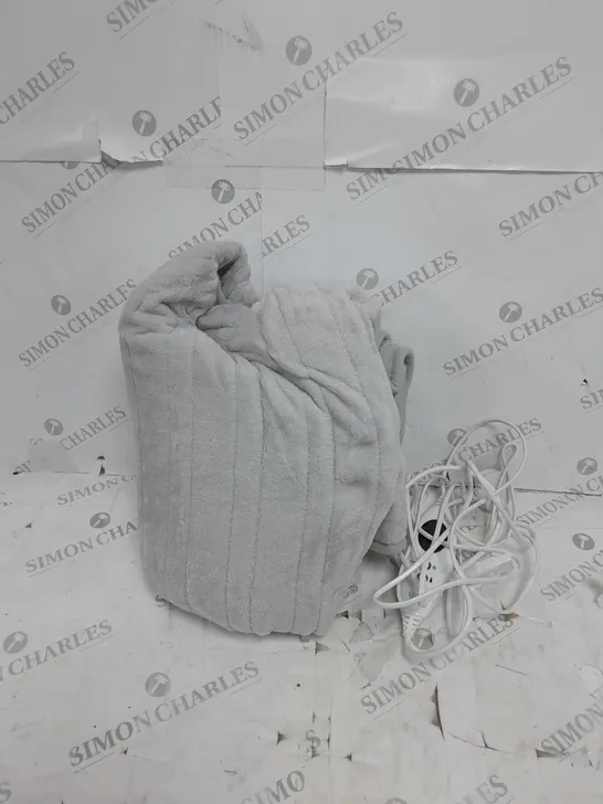 BOXED COZEE HOME VELVETSOFT HEATED THROW IN LIGHT GREY