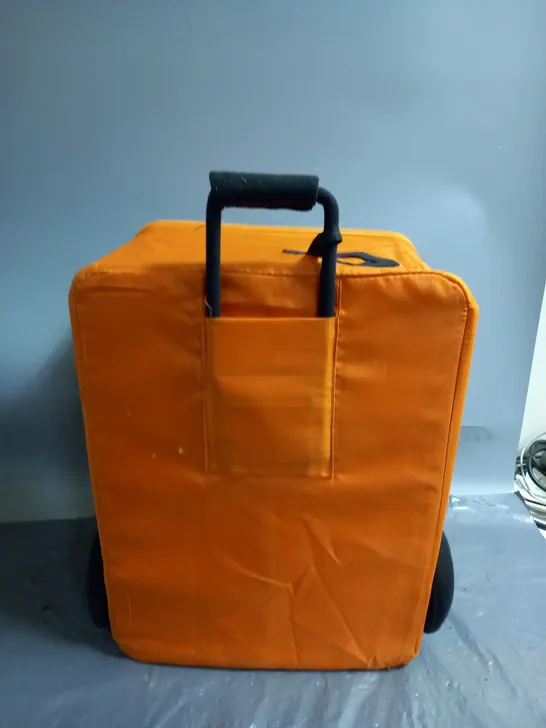 KIDS CARRY ALONG LUGGAGE CASE IN ORANGE