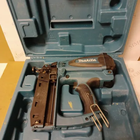 MAKITA FINISHING GAS NAILER GF600