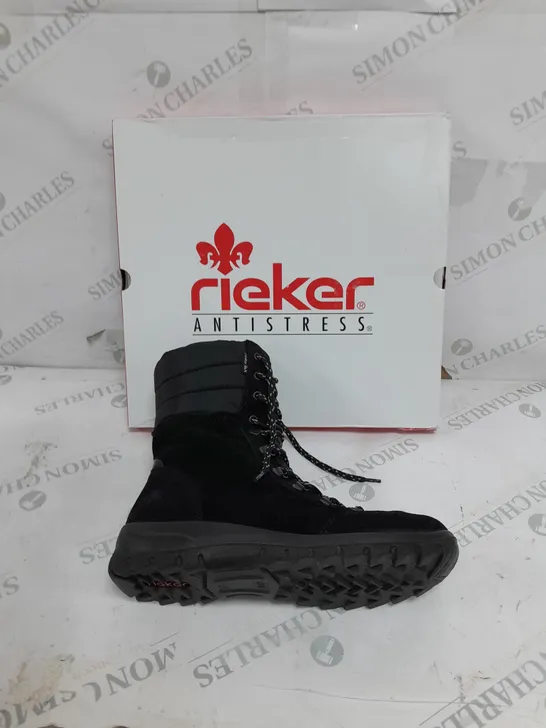 BOXED PAIR OF RIEKER SUEDE WATER RESISTANT BOOTS IN BLACK SIZE 6