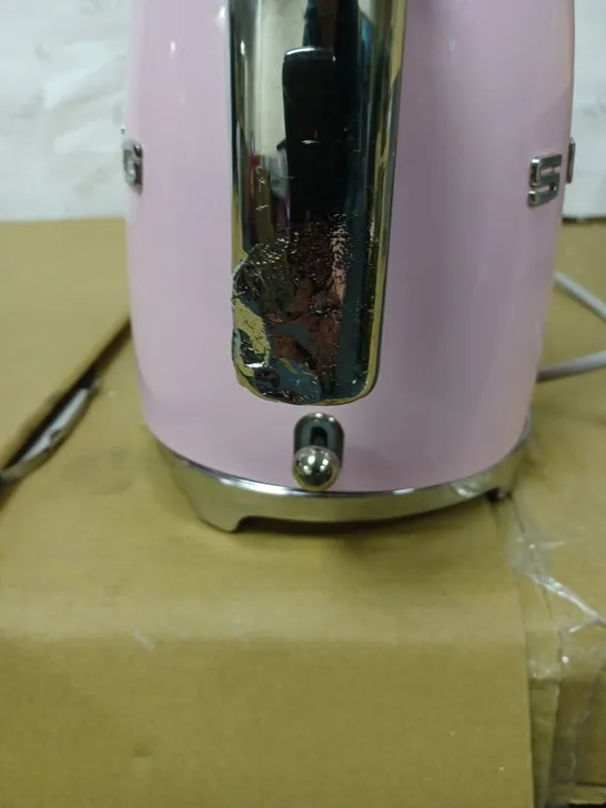 SMEG KLF11 KETTLE - PINK RRP £149.99