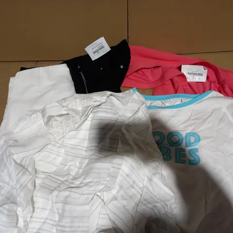 LOT OF 5 CLOTHES INCLUDING SHIRT, TROUSERS (BLACK AND WHITE), TOP (APPROX. SIZES M)