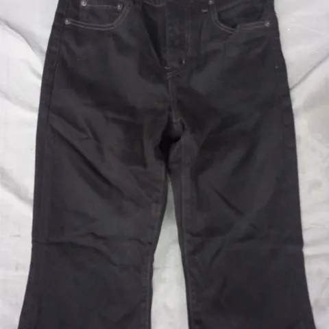 LEVI'S 726 FLARED JEANS IN BLACK SIZE 28/32