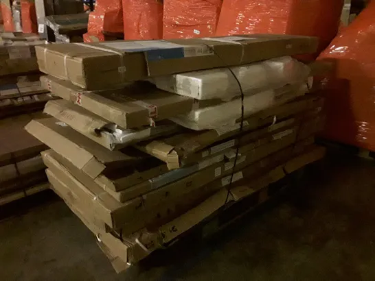 PALLET OF ASSORTED SHOWER PANELS