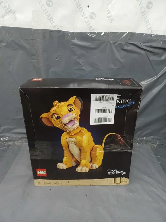 DISNEY YOUNG SIMBA THE LION KING SET 43247