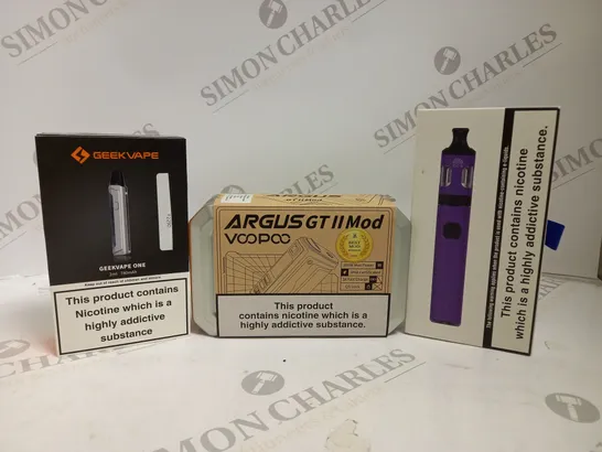 APPROXIMATELY 20 ASSORTED BOXED VAPING PRODUCTS TO INCLUDE GEEKVAPE ONE, VOOPOO ARGUS GT II MOD, INNOKIN ENDURA T20 S ETC. 