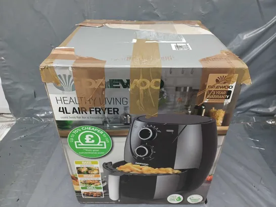 BOXED DAEWOO 4L AIR FRYER