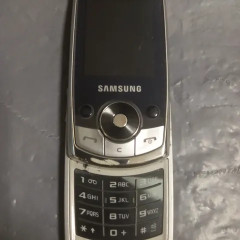 SAMSUNG SGH-700