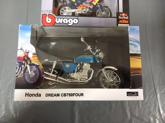 TWO MODEL MOTORCYCLES TO INCLUDE; HONDA DREAM CB750FOUR AUTOMAX PEMIUM AND BURAGO RED BULL KTM FACTORY RACING 1/18