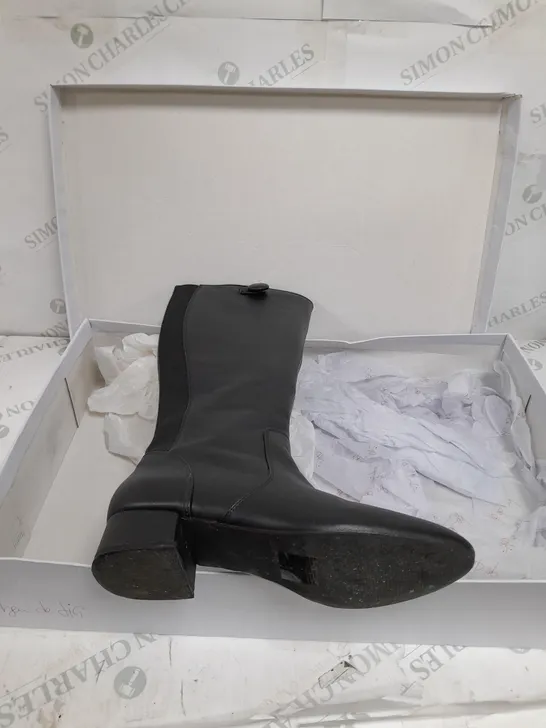 BOXED BDL KNEE HIGH BOOTS BLACK SIZE 5