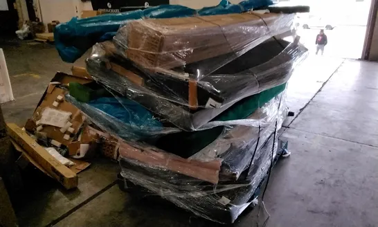 PALLET OF ASSORTED DESGINE4 PLUSH VELVET AND FABRIC FURNITURE PARTS TO INCLUDE HEADBOARDS, BED BASES AND SOFA SECTIONS