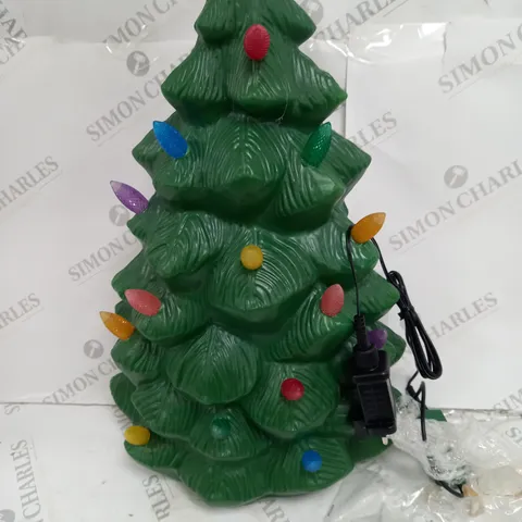 MR CHRISTMAS INDOOR OUTDOOR MOLDED CHRISTMAS TREE