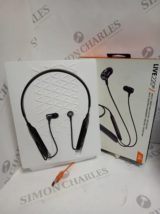 BOXED JBL LIVE 220BT WIRELESS BLUETOOTH EARPHONES 