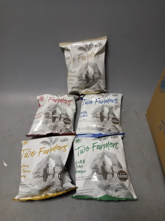 APPROXIMATELY 20 TWO FARMERS HAND COOKED CRISPS PACKS - VARIETY OF FLAVOURS - 40G 